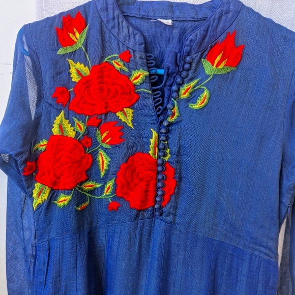 Blue Linen Indian Long Sleeve Kurta With Red Floral Embroidery- Sm New - Picture 2 of 5